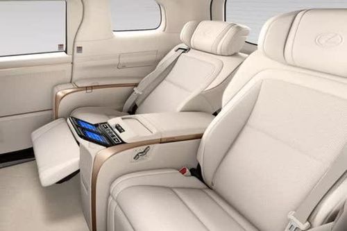 Lexus LM 500h 2026 trình làng, giá khởi điểm hơn 2,5 tỷ đồng