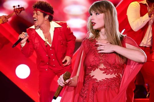 Bruno Mars lên tiếng sau nghi vấn 'thả tim' bài đăng chế giễu Taylor Swift
