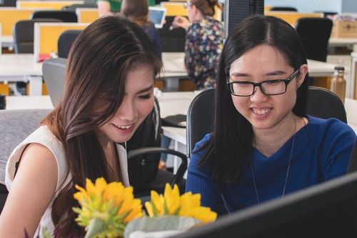 Để không bị đào thải trong thị trường lao động hiện đại