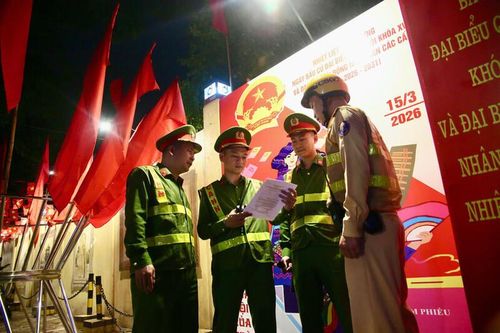 Công an Hà Nội bảo vệ tuyệt đối an ninh, an toàn bầu cử