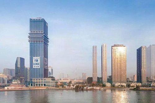 Trung tâm tài chính quốc tế Việt Nam: 'Sân chơi' nóng lên từng ngày