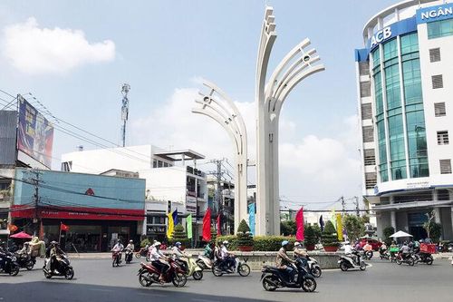 Nhường đường khi tham gia giao thông