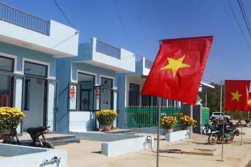 Sớm ổn định chỗ ở cho người dân tại vùng thiên tai