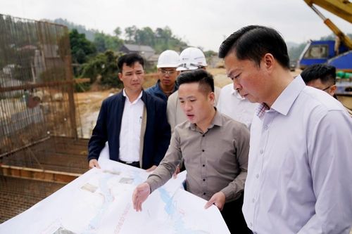 Lãnh đạo UBND tỉnh kiểm tra, tháo gỡ vướng mắc triển khai các dự án cao tốc