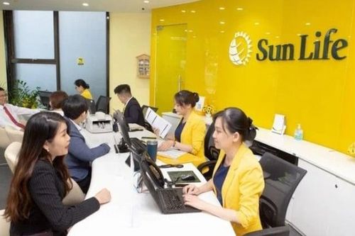 Lỗ lũy kế gần 7.000 tỷ đồng, Sun Life Việt Nam tăng vốn lên 18.909 tỷ