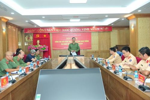 Đảm bảo trật tự, an toàn giao thông tại cảng hàng không, sân bay