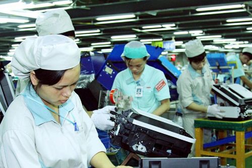Xuất khẩu sang Trung Quốc tăng gần 40%