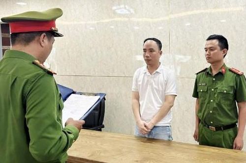 Chủ cơ sở vật lý trị liệu lừa đảo, mua chứng chỉ giả về cấp cho học viên