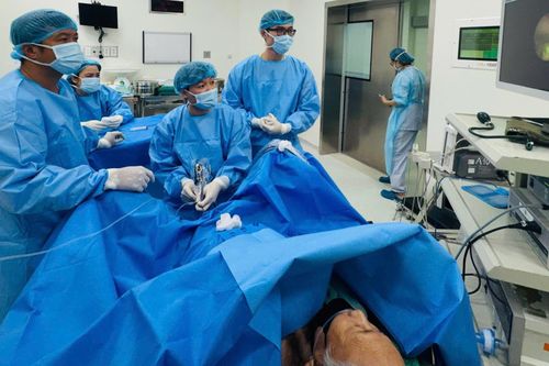 Vì sao y tế Việt Nam chi phí thấp hơn nhiều nước dù chất lượng tiệm cận thế giới?