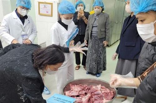 Hà Nội hướng dẫn quy trình 10 bước tổ chức bữa ăn bán trú cho học sinh