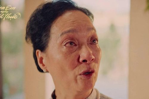 NSND Lê Khanh khóc đỏ mắt vì Thiên Ân cãi lời