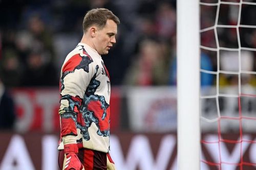 Quy định đẩy Bayern vào thế không có thủ môn