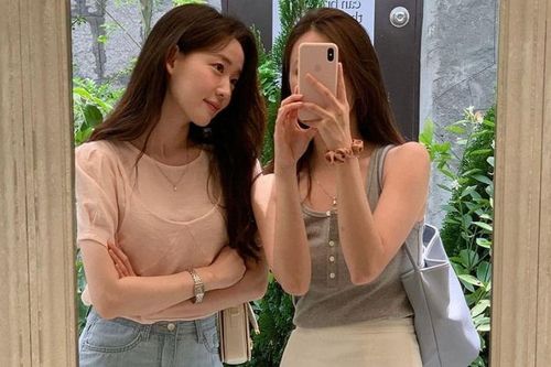 2 người bạn cùng đi làm, thu nhập như nhau: 1 người mua vàng - 1 người không, 10 năm sau mới thấy sự khác biệt