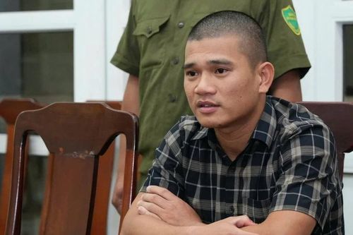 Bắt khẩn cấp kẻ cướp giật điện thoại của khách du lịch ở Huế