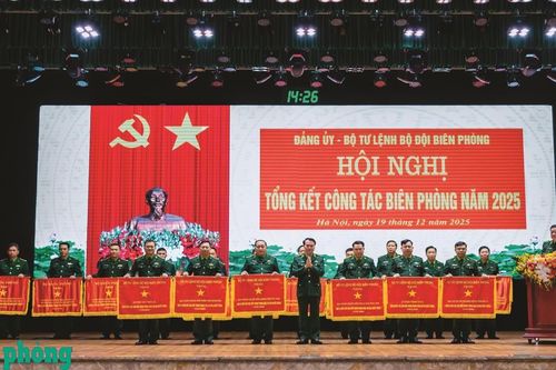 65 năm giữ 'mạch máu' thông tin liên lạc thông suốt