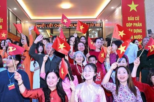Lá phiếu cử tri - sức mạnh của khối đại đoàn kết toàn dân
