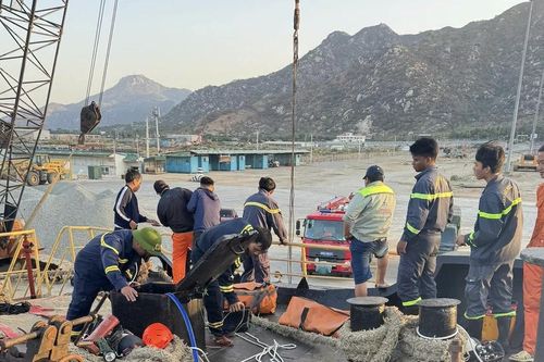 3 thuyền viên tử vong trong hầm tàu ngập nước nghi do điện giật