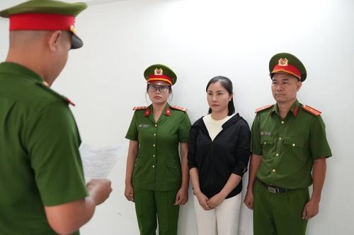 'Vẽ' bệnh, cơ sở không phép ở TPHCM thu hơn 2 tỷ đồng của khách hàng
