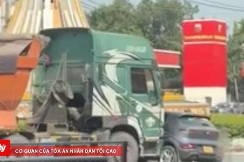 CSGT TP.HCM thông tin vụ ô tô con bị xe đầu kéo đẩy 15m