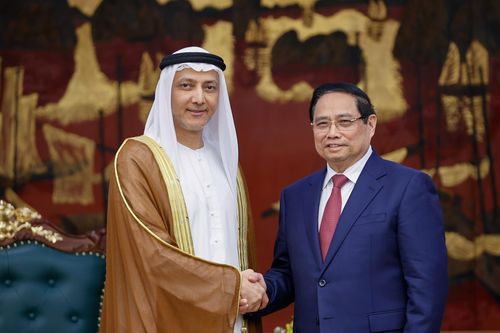 Thủ tướng đề nghị UAE cung cấp dầu khí cho Việt Nam an toàn và đúng hạn