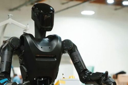 Biến Ukraine thành 'thao trường' tỷ USD: Startup Mỹ tung robot hình người ra tiền tuyến, tham vọng xuất xưởng 50.000 cỗ máy