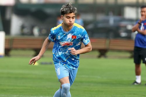 Cầu thủ Việt kiều Antonio Moric được 'soi' kỹ ở U23 Việt Nam