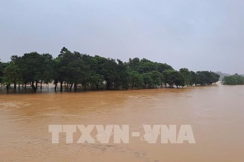 Tìm thấy thi thể học sinh đuối nước trên sông Hương