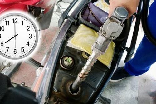 Đổ xăng buổi sáng để tiết kiệm hơn buổi chiều?