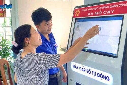 Quảng Ngãi đẩy mạnh tuyên truyền dịch vụ công trực tuyến, thúc đẩy xây dựng chính quyền số