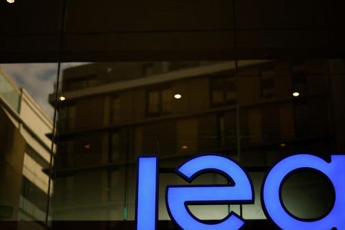 Các nước giàu xả dự trữ, vì sao giá dầu vẫn leo thang?