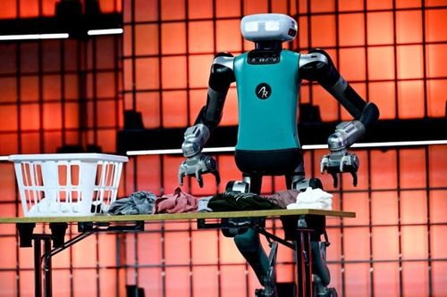 Robot hình người Digit và cuộc cách mạng lao động giá 2 USD mỗi giờ