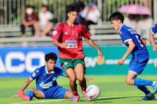 Trường Đại học Công nghệ Đồng Nai vào bán kết Giải bóng đá Thanh Niên sinh viên Việt Nam 2026