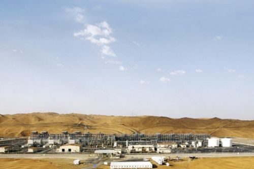 UAE tạm dừng khai thác tại mỏ khí Shah sau cuộc tấn công bằng máy bay không người lái