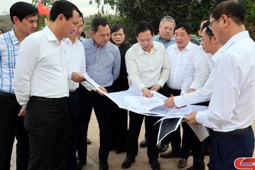 Thường trực Tỉnh ủy làm việc với các xã Yên Châu, Chiềng Hặc, Lóng Phiêng, Yên Sơn, Phiêng Khoài, Chiềng Sại