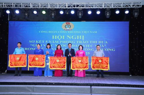 Giữ lửa phong trào 'Hai giỏi' trong Công đoàn ngành Hóa chất