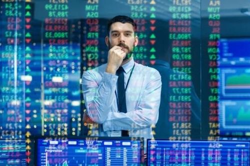 Cổ phiếu Vingroup vững sắc xanh bất chấp áp lực bán ròng của khối ngoại