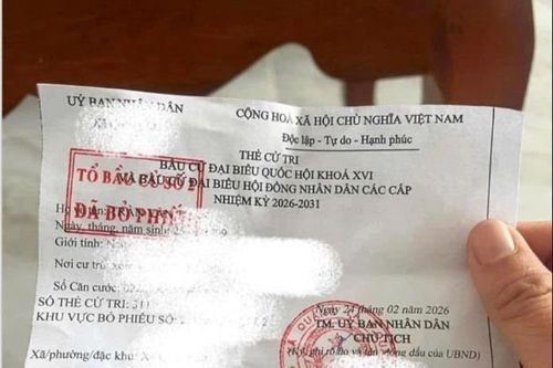Người dân không nên đăng thẻ cử tri lên mạng xã hội