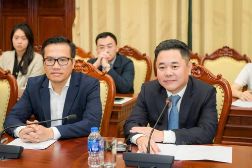 Phó Thống đốc Nguyễn Ngọc Cảnh làm việc với Giám đốc CDOT