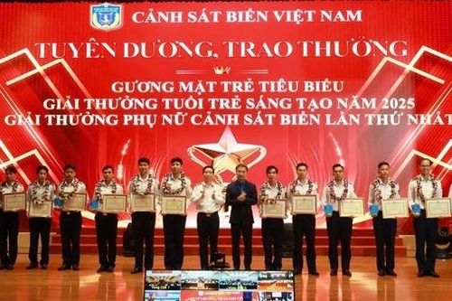 Xung kích trong thực hiện bảo vệ chủ quyền, thực thi pháp luật trên biển