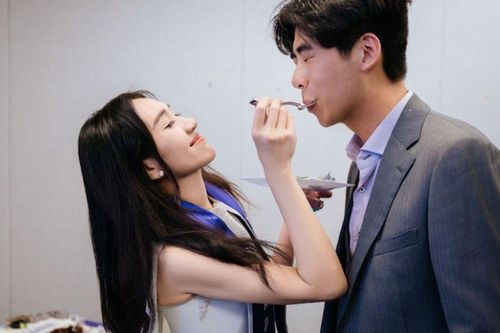 21 tuổi đã làm rể gia tộc giàu bậc nhất châu Á, chàng rể Harvard nhận hồi môn khủng rồi 'biến mất'