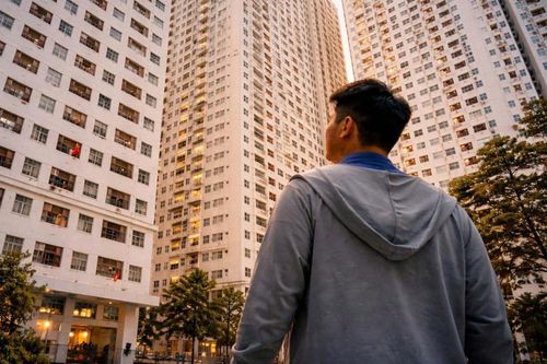 Giá nhà tăng cao, bào mòn giấc mơ an cư của người trẻ