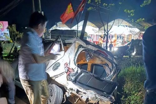 Xe tải tông liên tiếp 3 ô tô trên quốc lộ 29 tại Đắk Lắk, 1 người đi bộ tử vong