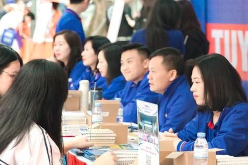 Vì sao nhiều sinh viên thôi học sau năm thứ nhất?