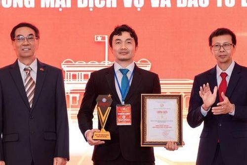 Linh Anh được vinh danh 'Phòng Khám Thẩm Mỹ Được Khách Hàng Tin Chọn 2025': thành quả từ chuẩn mực y khoa nghiêm ngặt