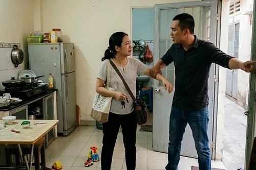 Từ ngày 1.5, chồng ép vợ nghỉ làm, ở nhà nội trợ bị phạt đến 10 triệu đồng