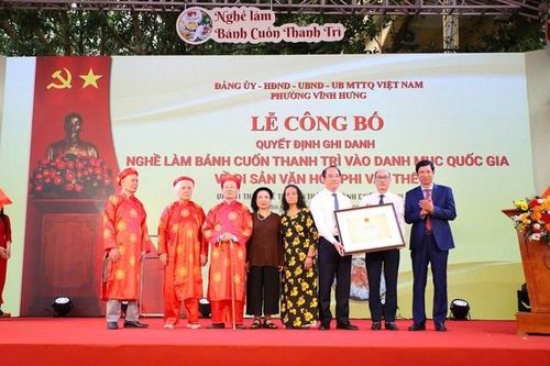 Nghề làm bánh cuốn Thanh Trì được ghi danh Di sản văn hóa phi vật thể quốc gia