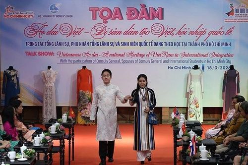 Lan tỏa giá trị của chiếc áo dài