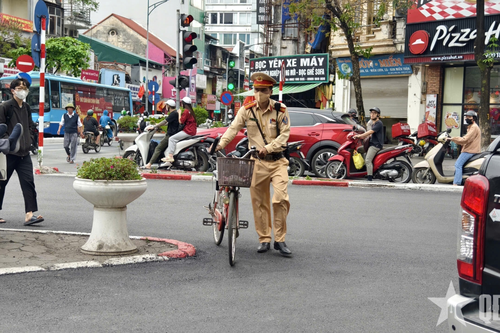 Xử lý hàng loạt người cao tuổi đi xe đạp có nồng độ cồn
