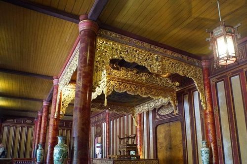 Giải mã biểu tượng quyền lực tối cao của vua nhà Nguyễn