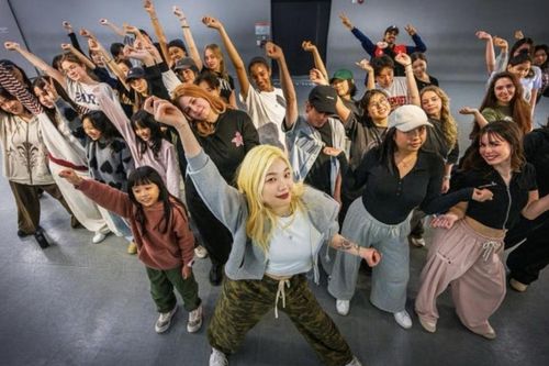 Gen Z 'nhập vai' K-pop: Xu hướng mới định hình du lịch và lan rộng toàn cầu